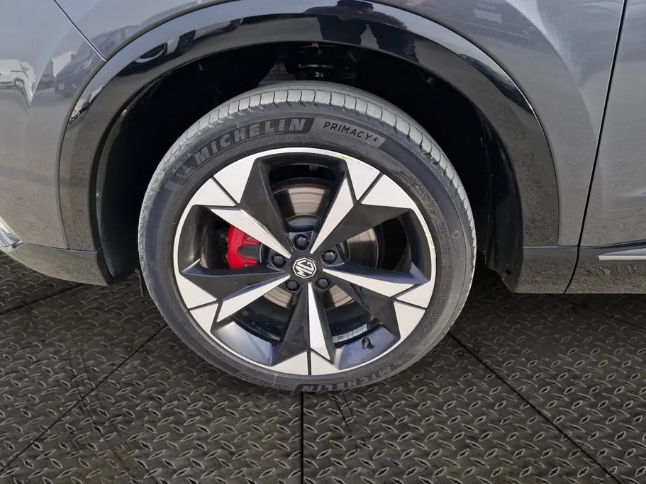 ام جي ويل لاكجري 2024 