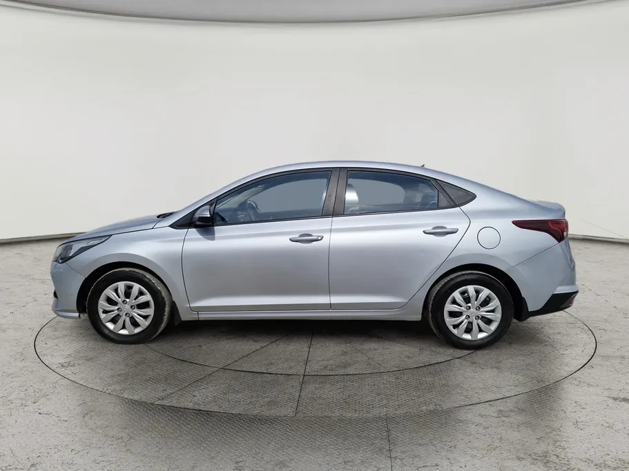 هيونداي اكسنت سمارت 2023 