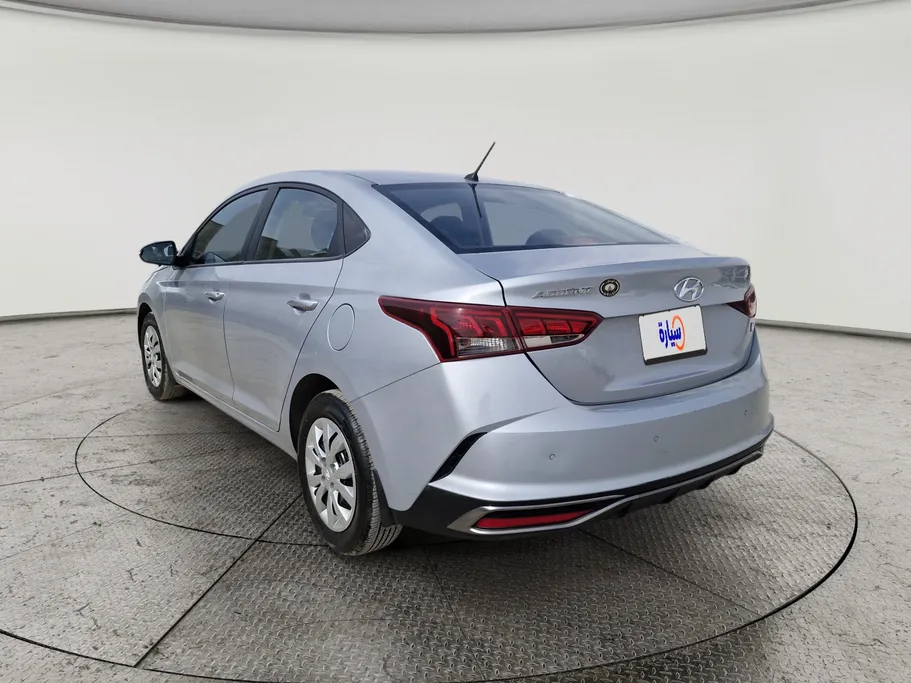 هيونداي اكسنت سمارت 2023 