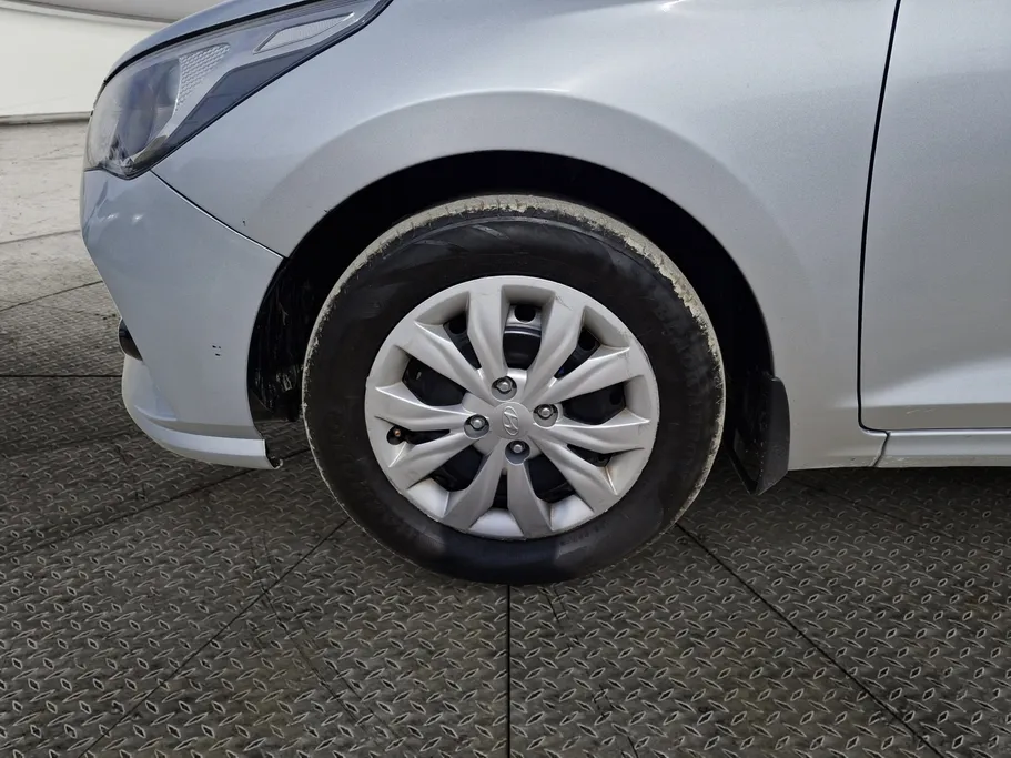 هيونداي اكسنت سمارت 2023 