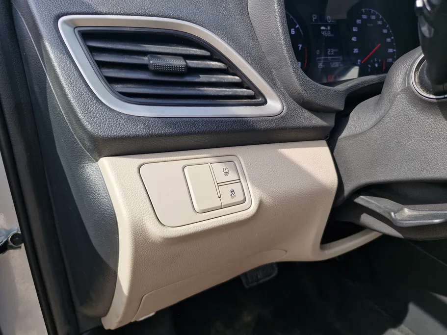 هيونداي اكسنت سمارت 2023 