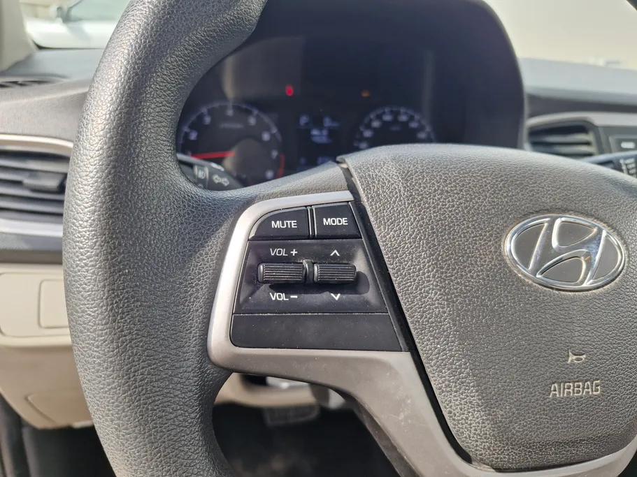 هيونداي اكسنت سمارت 2023 