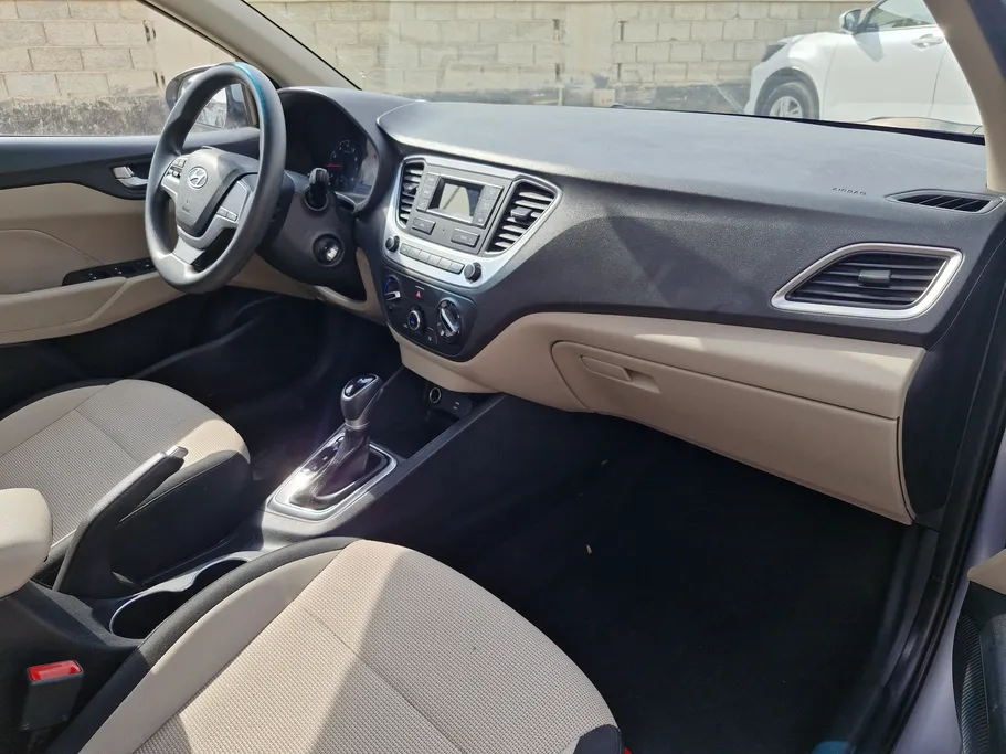 هيونداي اكسنت سمارت 2023 