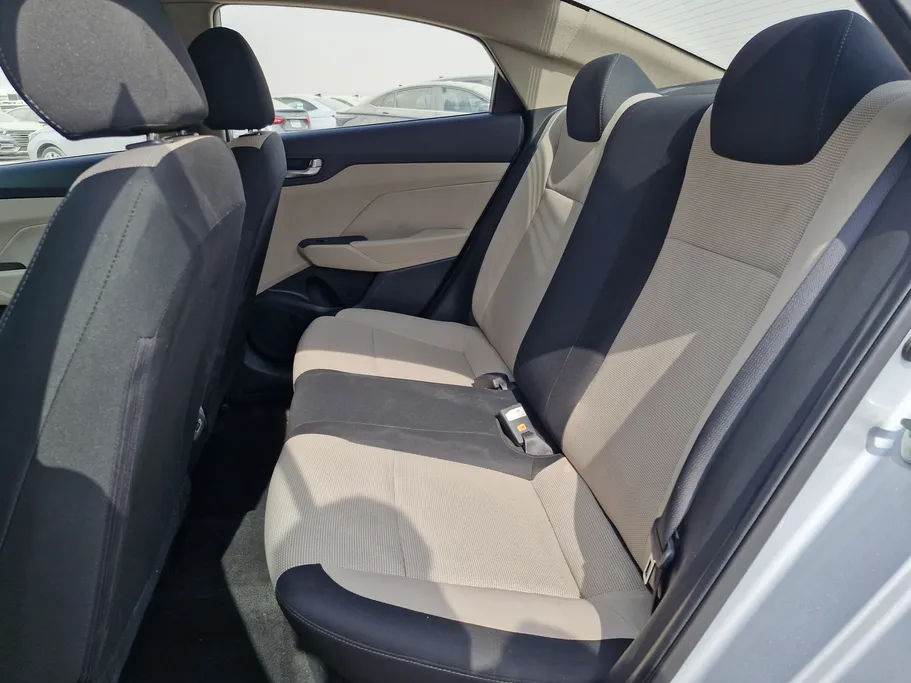 هيونداي اكسنت سمارت 2023 