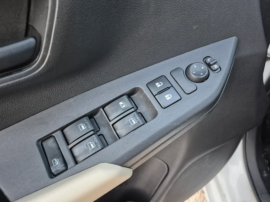 تويوتا يارس Y 2023 