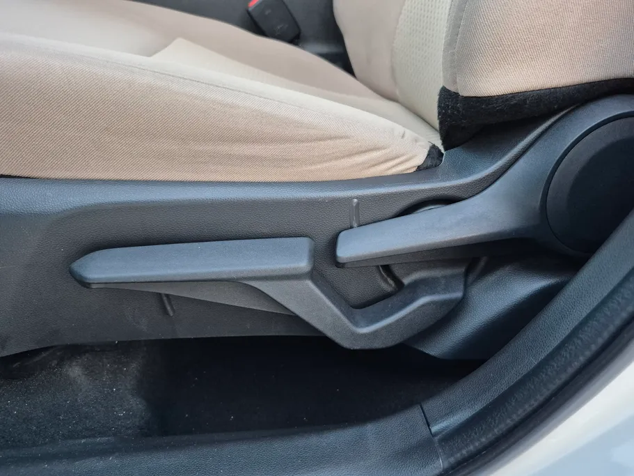 تويوتا يارس Y 2023 