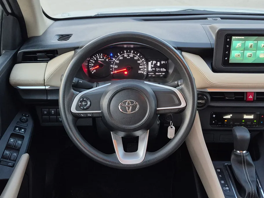 تويوتا يارس Y 2023 