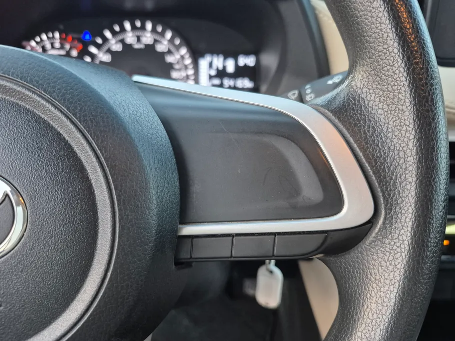 تويوتا يارس Y 2023 