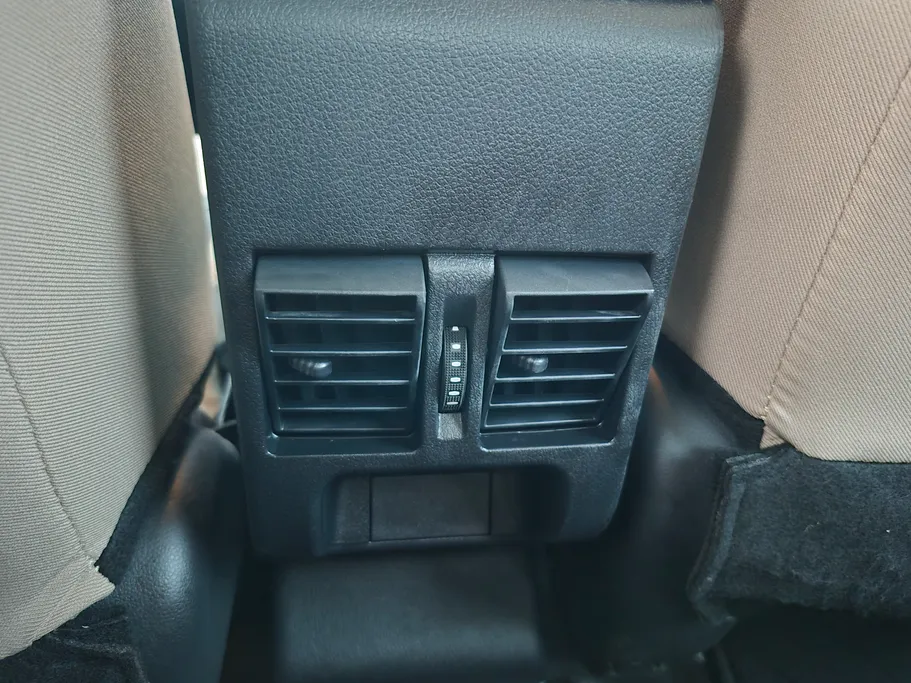 تويوتا يارس Y 2023 