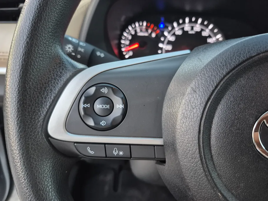 تويوتا يارس Y 2023 