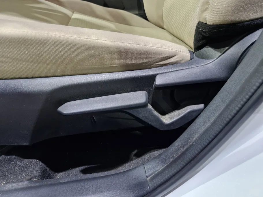 تويوتا يارس Y 2023 