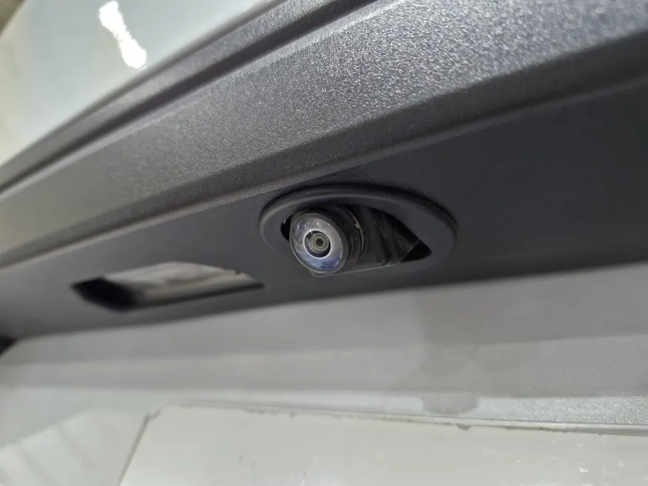 تويوتا يارس Y 2023 