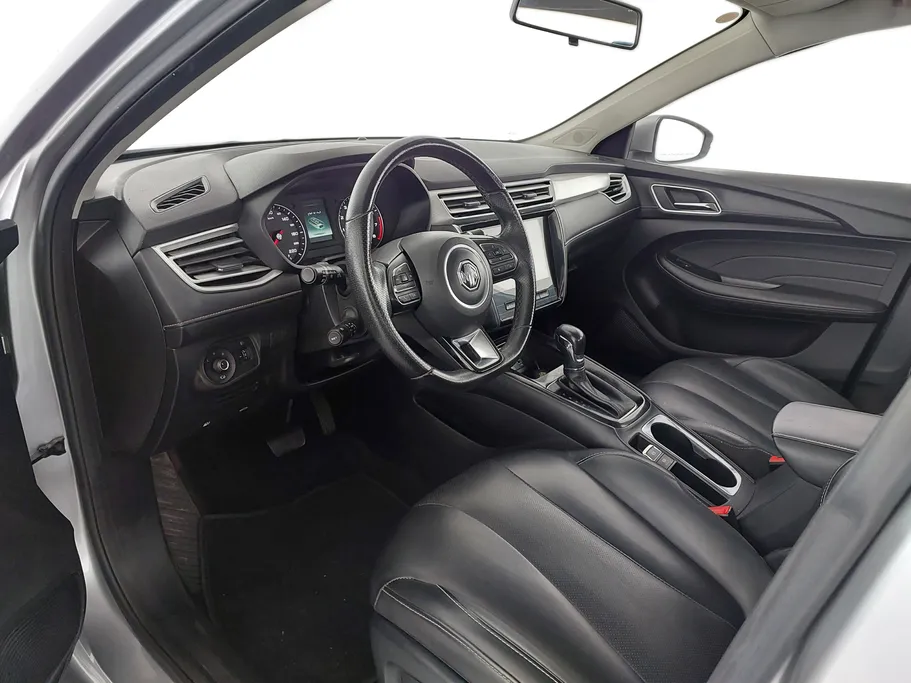 ام جي 5 LUX 2023 