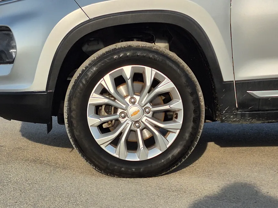 2023 Chevrolet Groove LT 