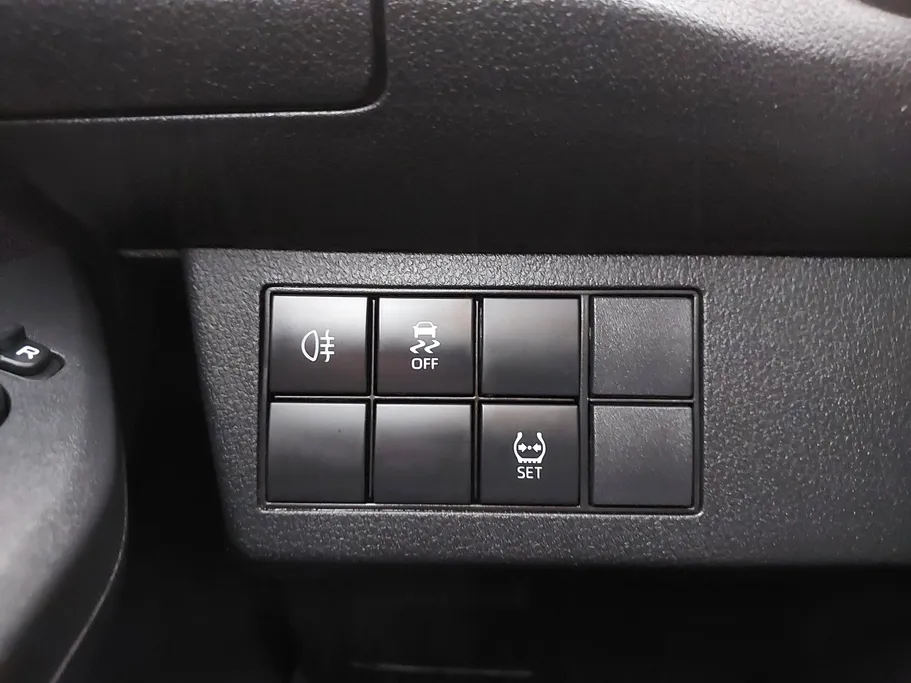 2023 Toyota Yaris  Y 