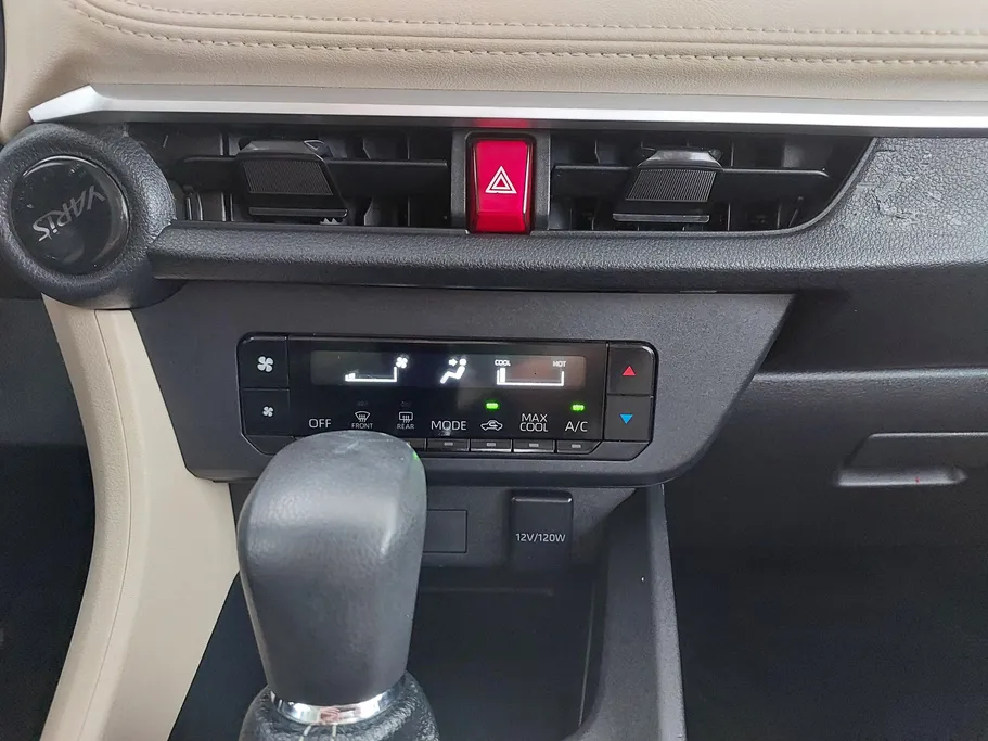 2023 Toyota Yaris  Y 