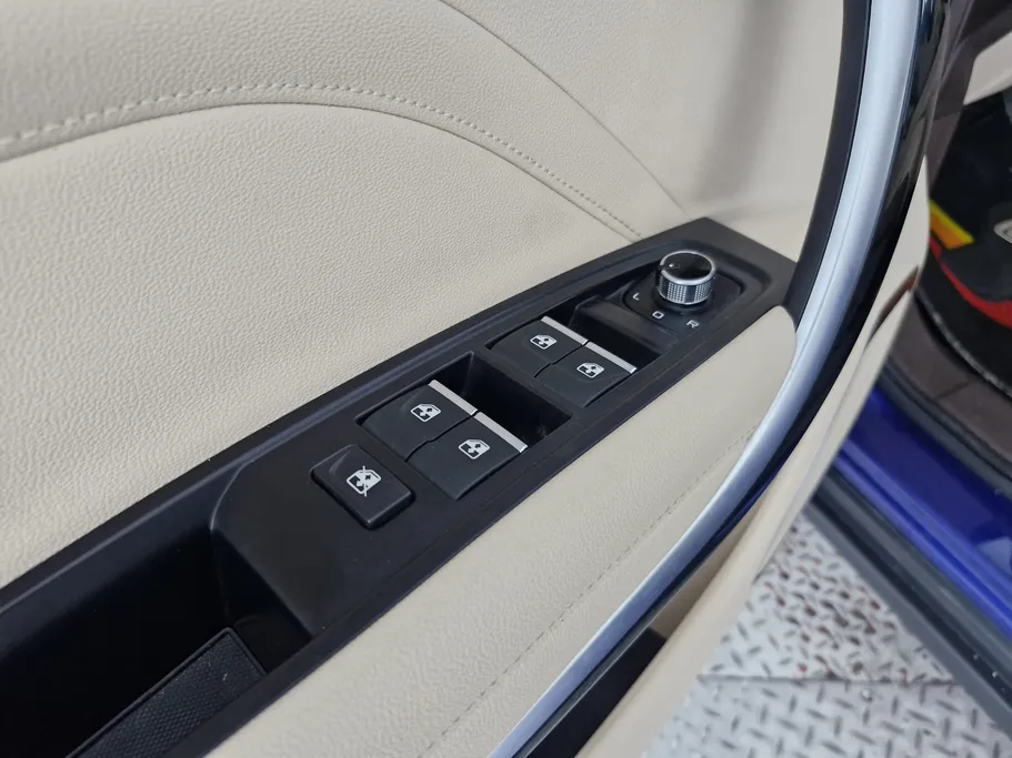 2023 FAW Bestune T77  