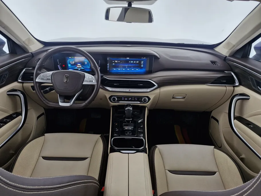 2023 FAW Bestune T77  