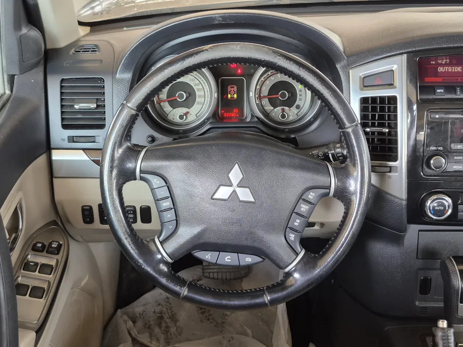 2022 Mitsubishi Pajero GLS 5Doors 