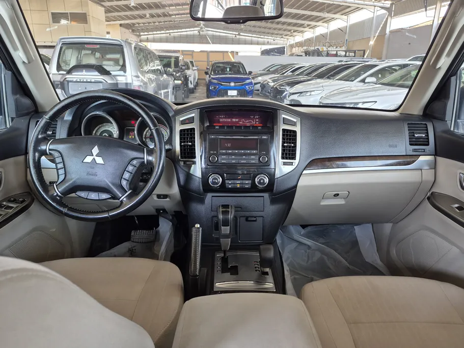 2022 Mitsubishi Pajero GLS 5Doors 