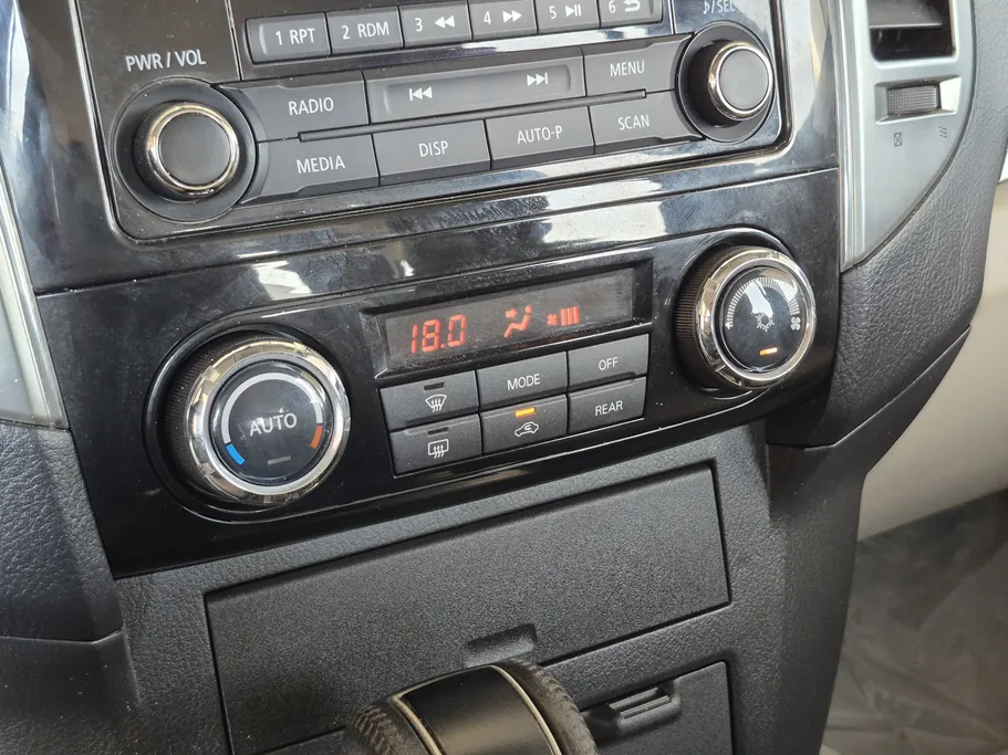 2022 Mitsubishi Pajero GLS 5Doors 