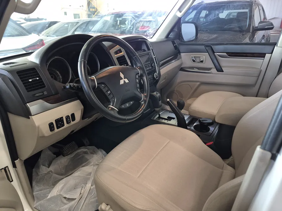 2022 Mitsubishi Pajero GLS 5Doors 