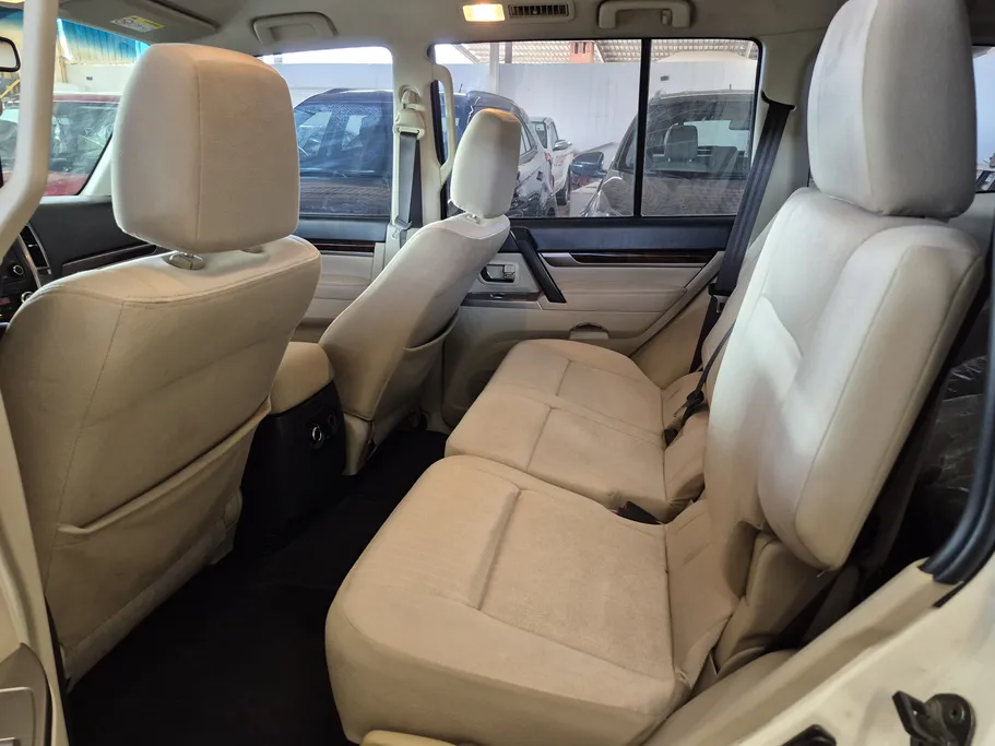 2022 Mitsubishi Pajero GLS 5Doors 