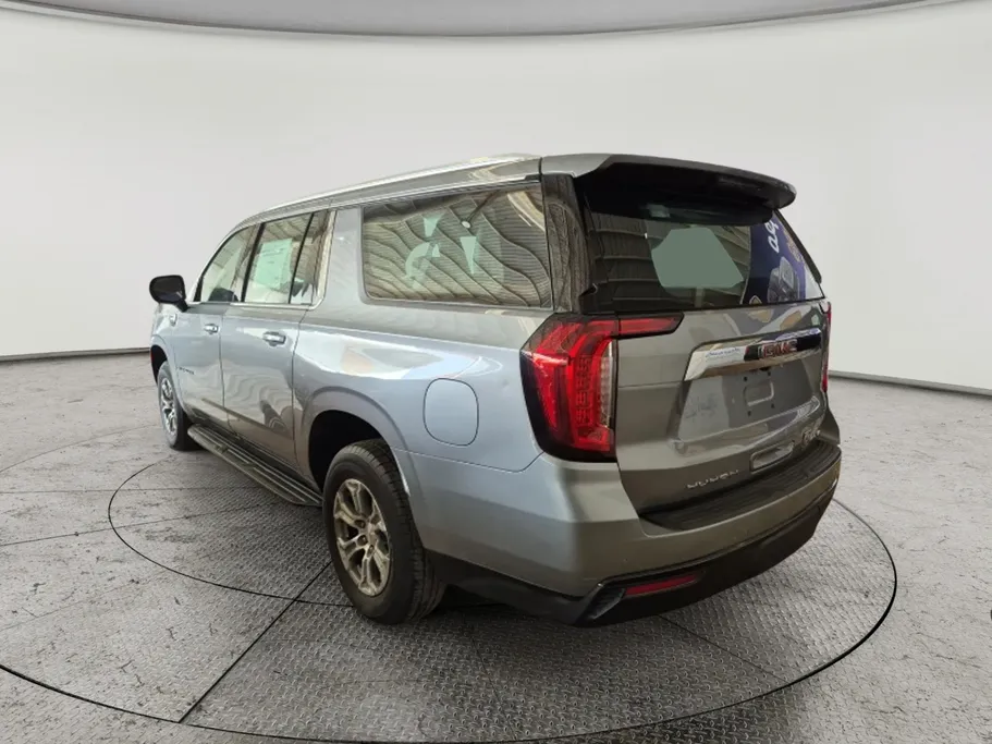 2023 GMC Yukon SLE 