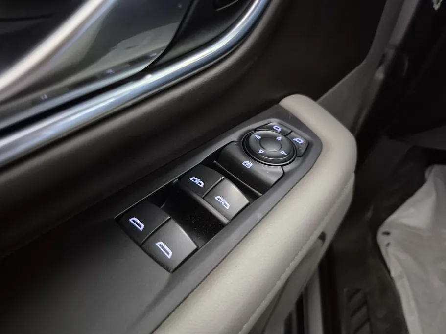 جي إم سي  يوكن SLE 2023 