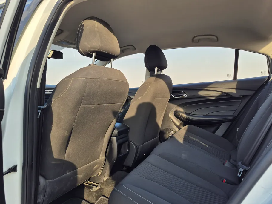 ام جي 5 STD 2023 