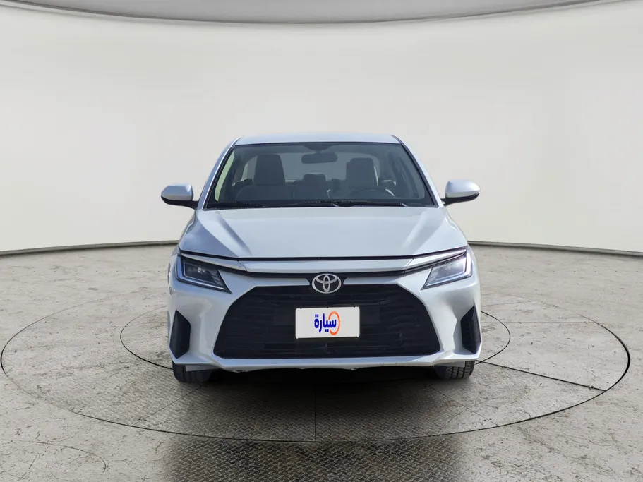 2023 Toyota Yaris  Y 