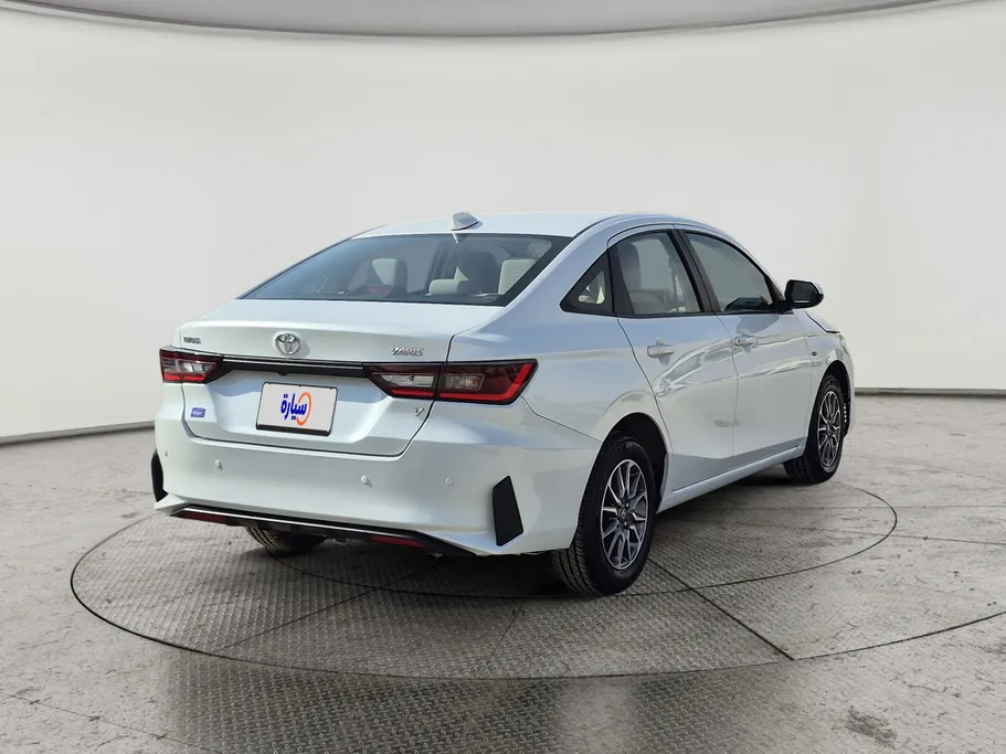 2023 Toyota Yaris  Y 