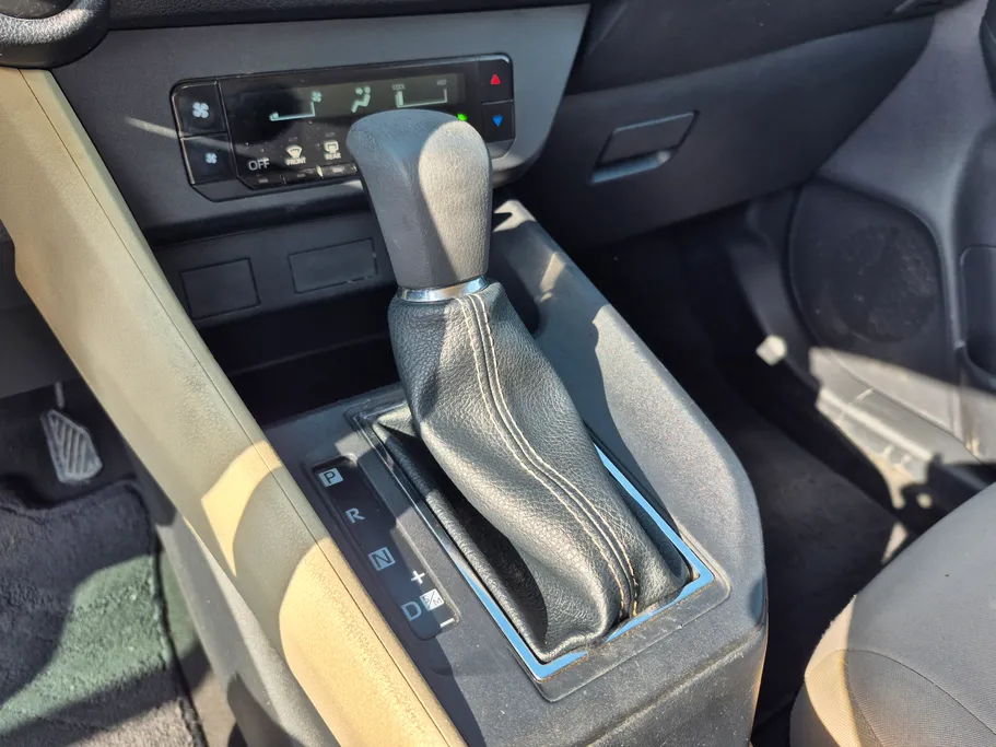 2023 Toyota Yaris  Y 