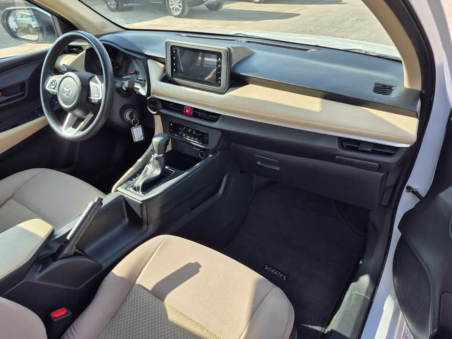 2023 Toyota Yaris  Y 