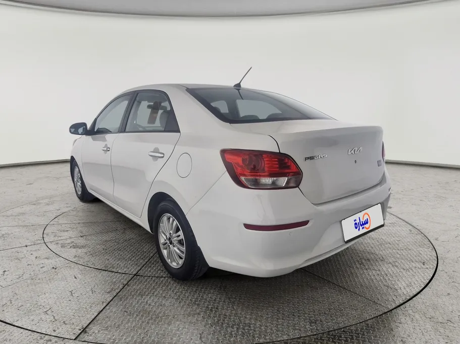 2022 Kia Pegas EX 