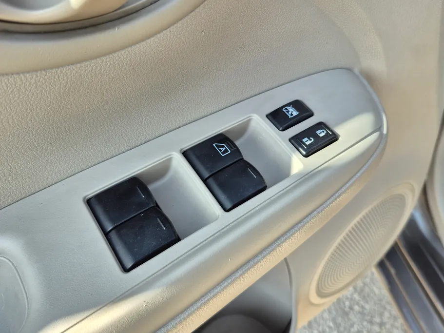 2023 Nissan Sunny SV Comfort 