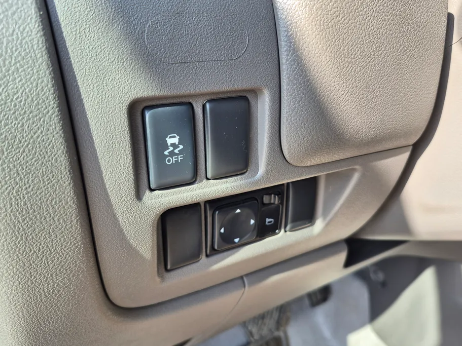 2023 Nissan Sunny SV Comfort 