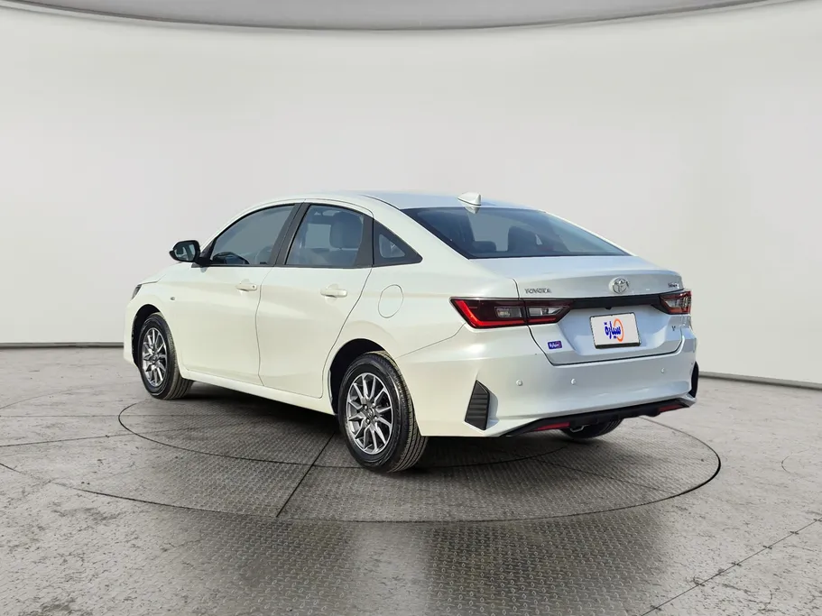 2024 Toyota Yaris  Y 