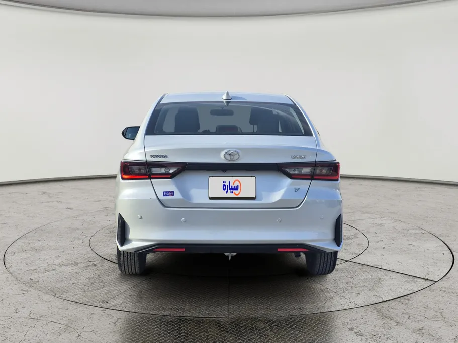 2024 Toyota Yaris  Y 