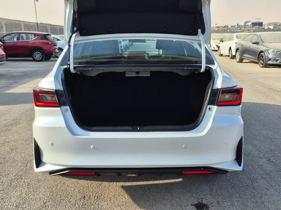 2024 Toyota Yaris  Y 