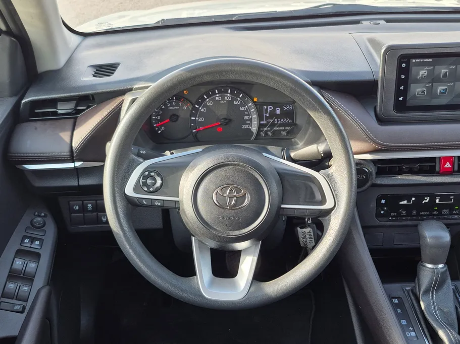 2024 Toyota Yaris  Y 