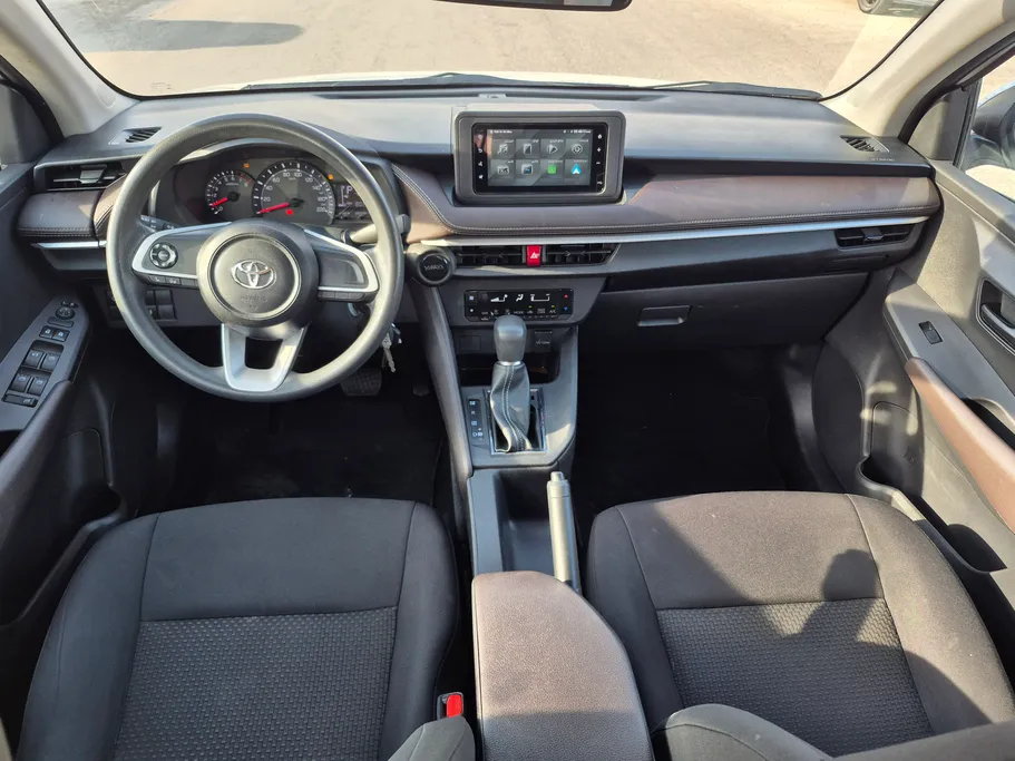 2024 Toyota Yaris  Y 