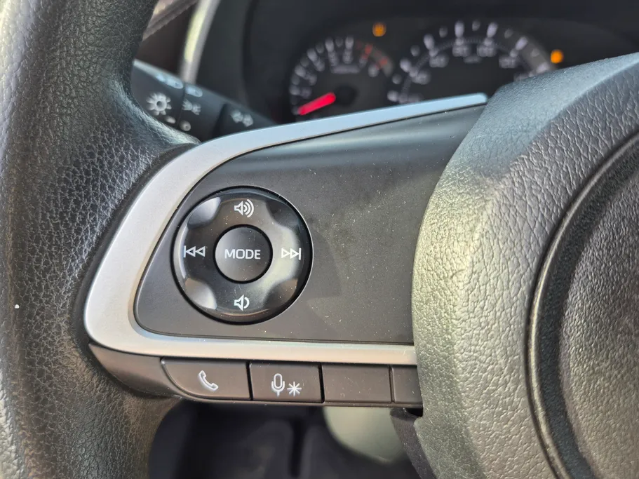 2024 Toyota Yaris  Y 