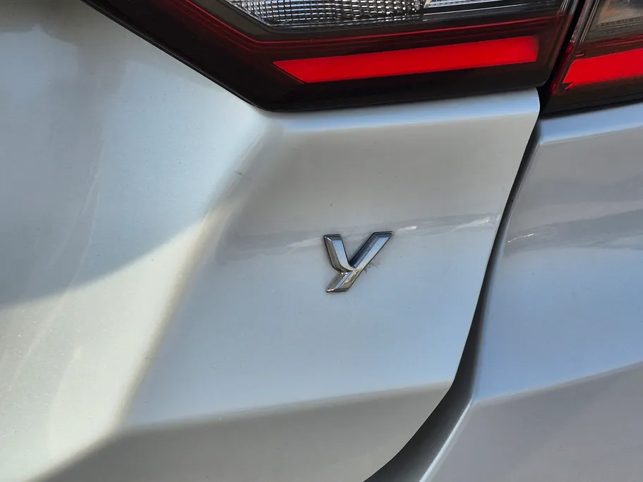 2024 Toyota Yaris  Y 