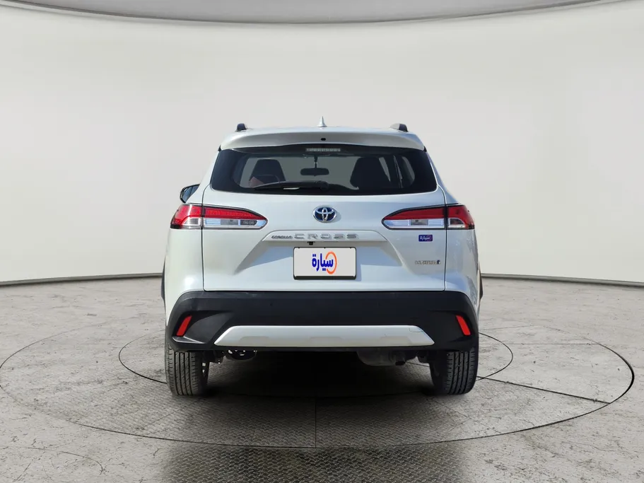 تويوتا كورولا كروس XLE 2024 