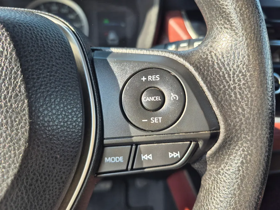 تويوتا كورولا كروس XLE 2024 