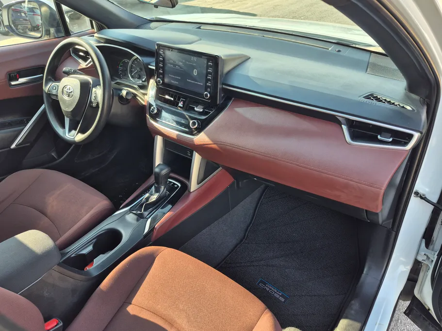 تويوتا كورولا كروس XLE 2024 