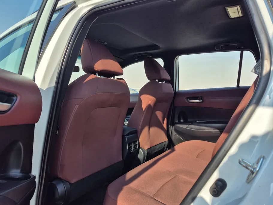 تويوتا كورولا كروس XLE 2024 