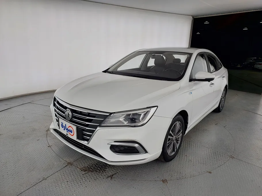 ام جي 5 LUX 2023 