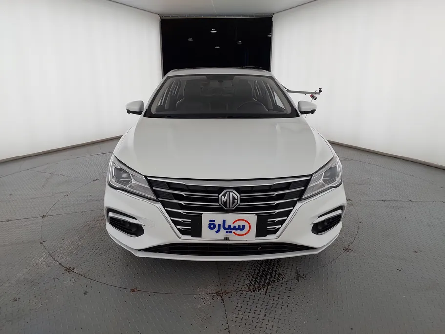 ام جي 5 LUX 2023 